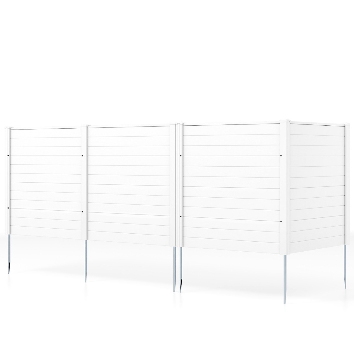 Neljaosaline aiapiire tsingitud metallpostide ja kaitsekatetega. Dekoratiivne privaatsuspiire, valge.