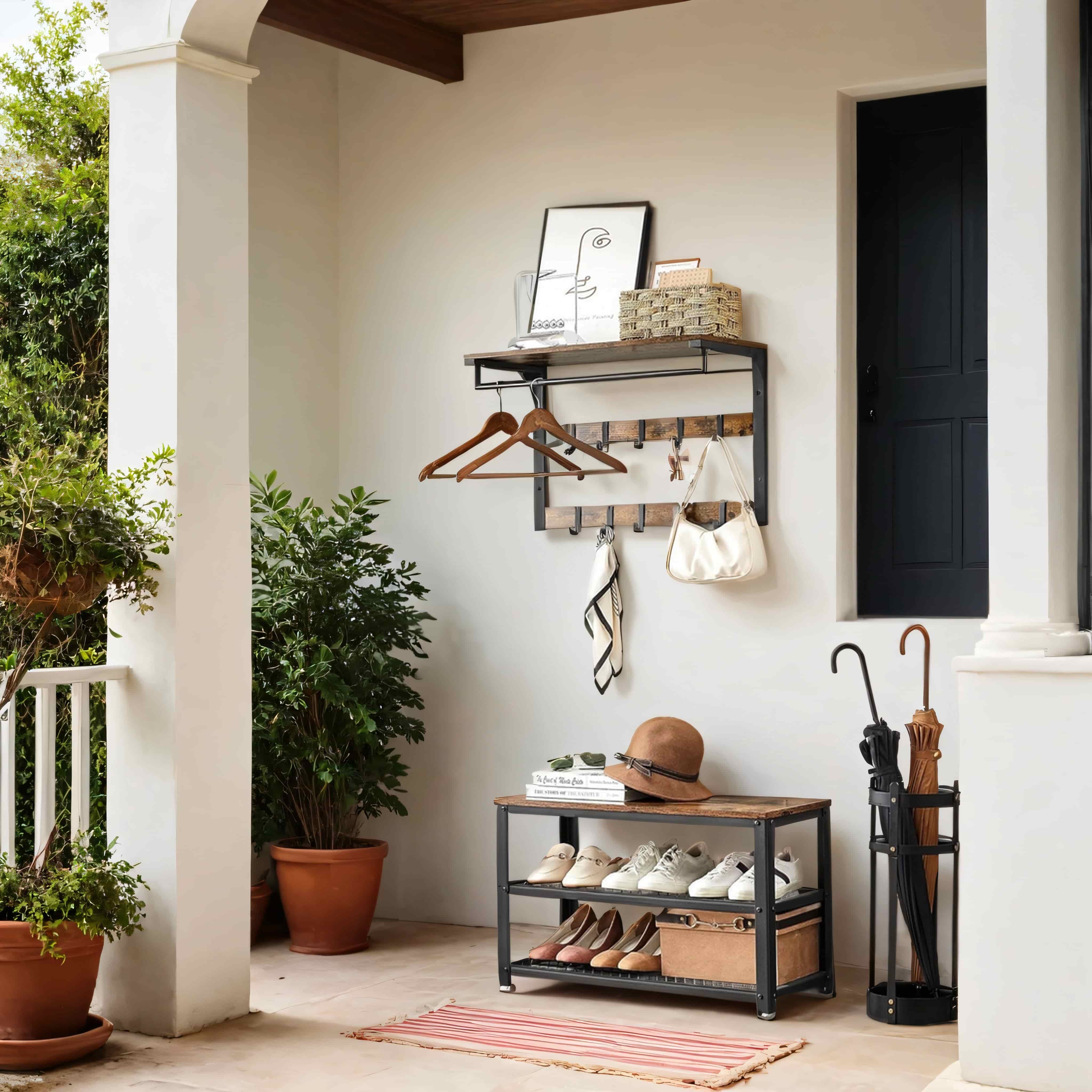 Seinagarderoobi-kingapink-komplekt, seinariiul konksude ja riiuliga, kingariiul 3 tasandit