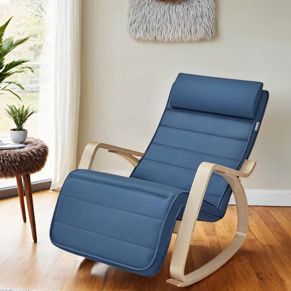 Kiiktool 5-astmelise reguleeritava jalatoega, kiiktool kaskepuidust käetugedega, elutuppa