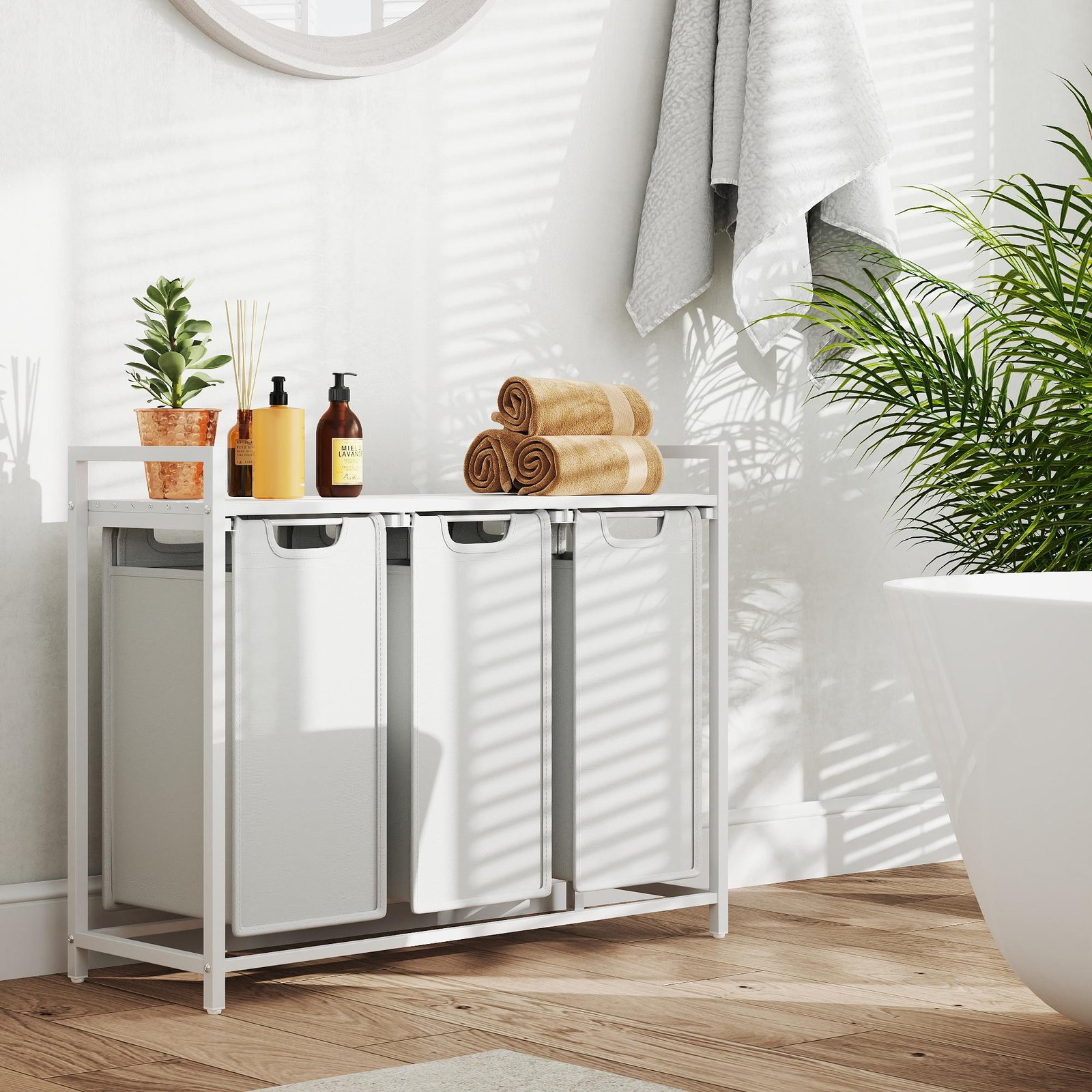 Pesukorv 3 sektsiooni, pesukoguja riiuliga, pesukast