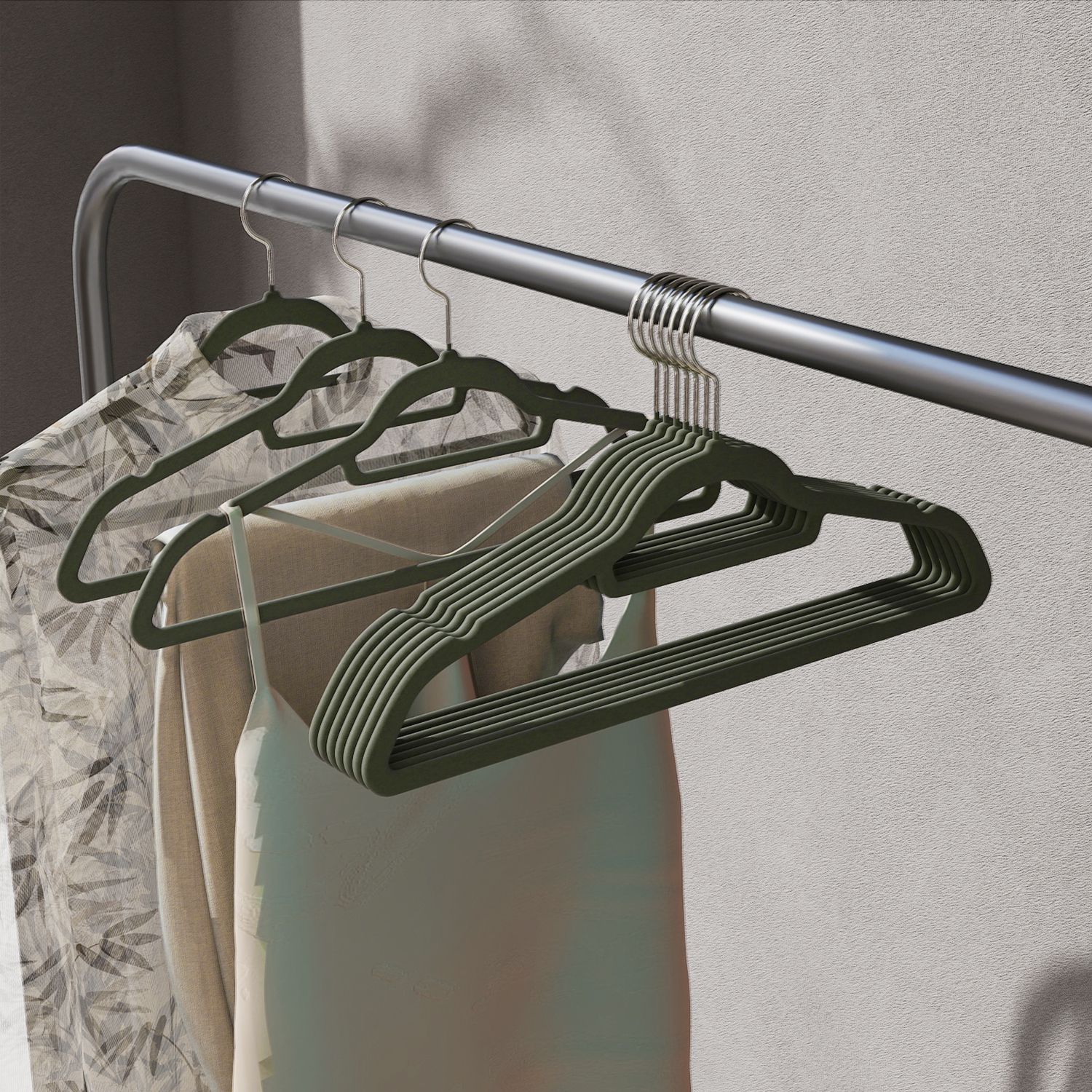 Sametist riidepuud, 20-osaline komplekt, riidepuu