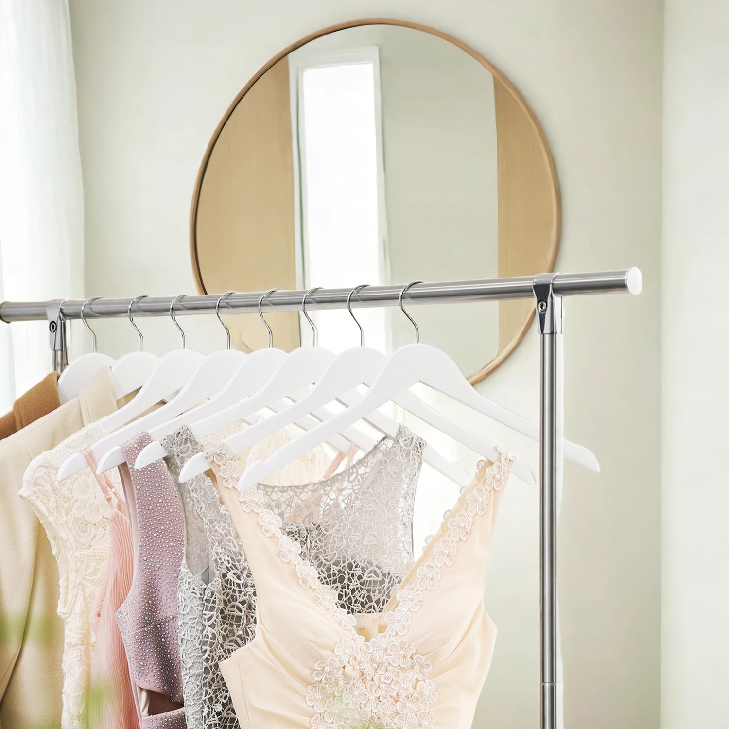 Lihtsad riidepuud, 20 tk, valged