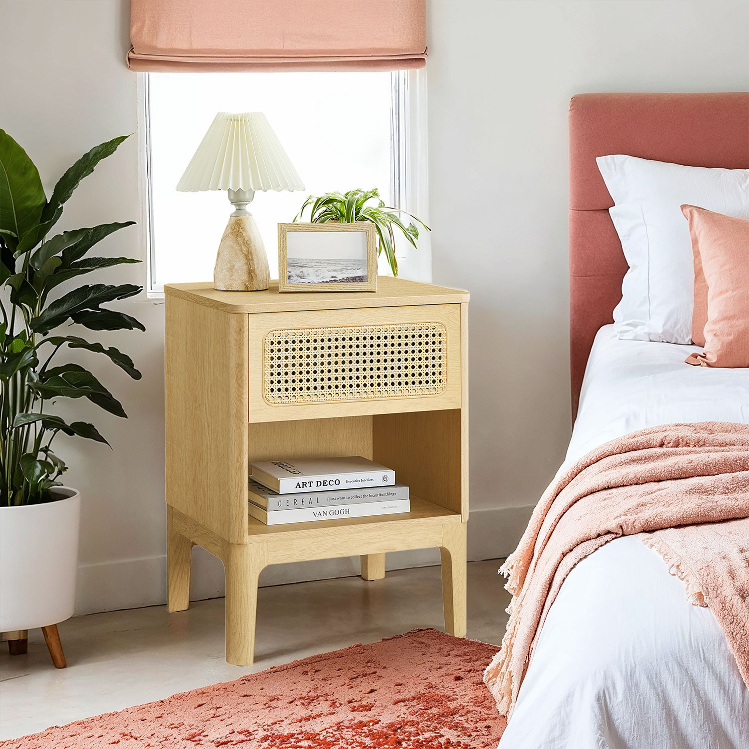 Moodne öökapp sahtli ja avatud sektsiooniga