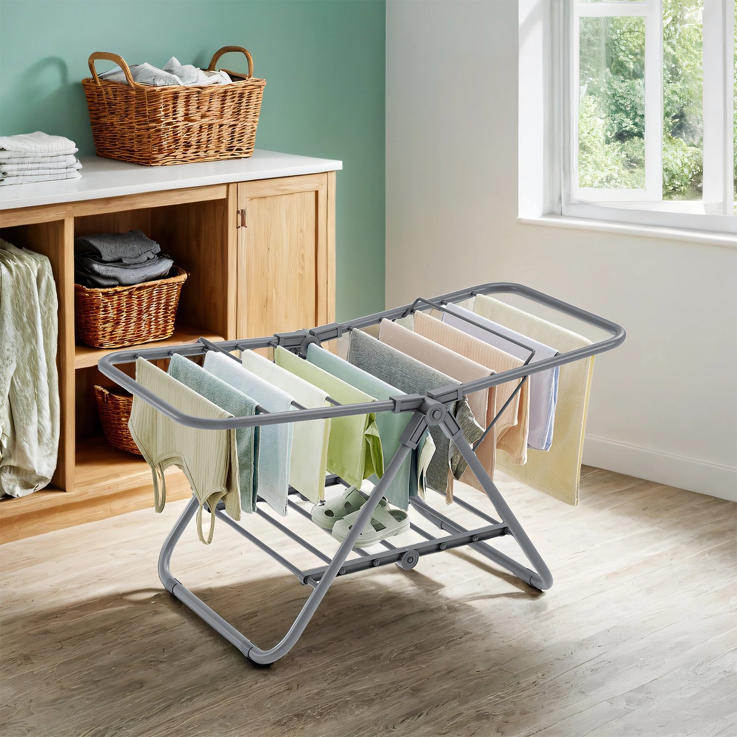 Väike pesukuivatusrest, 2 tiivaga kokkupandav kuivatusrest, metallist, ruumisäästlik, 44 x 101 x 54 cm
