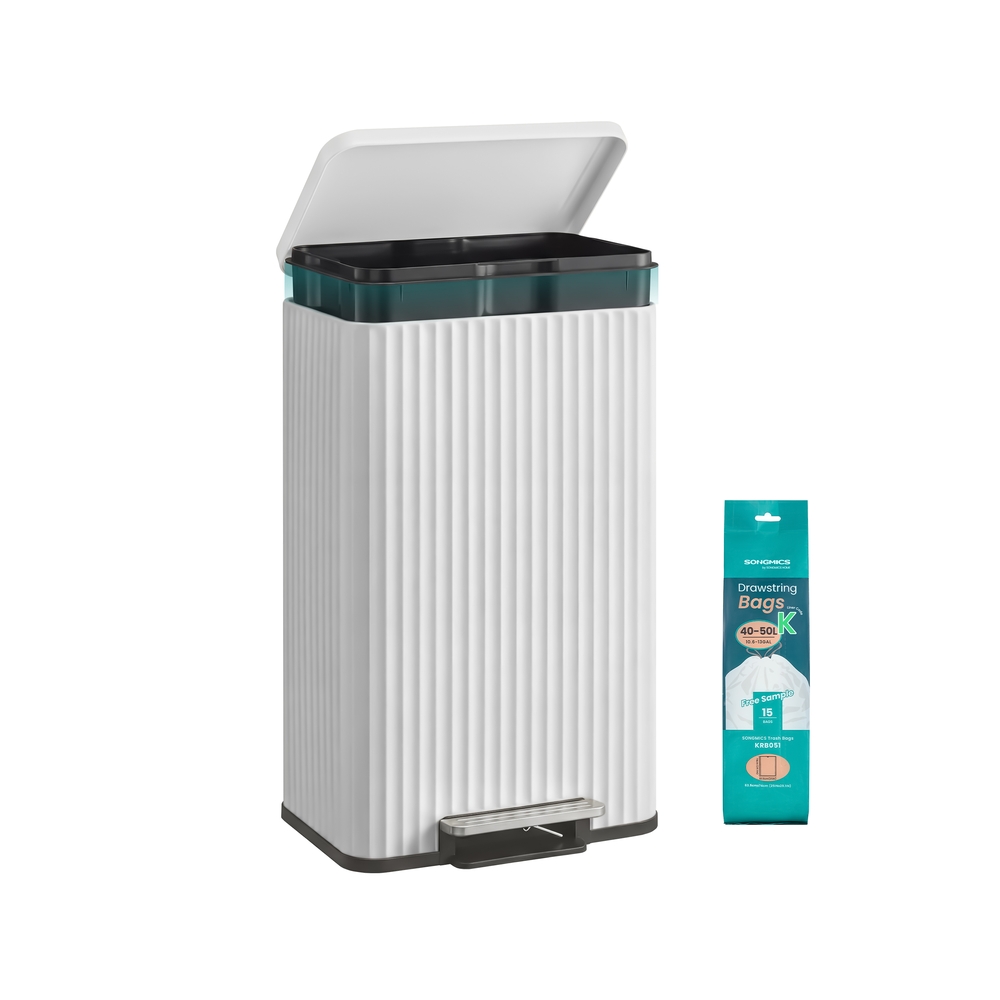 Pedaaliga prügikast pehme sulgurmehhanismiga, pilvvalge