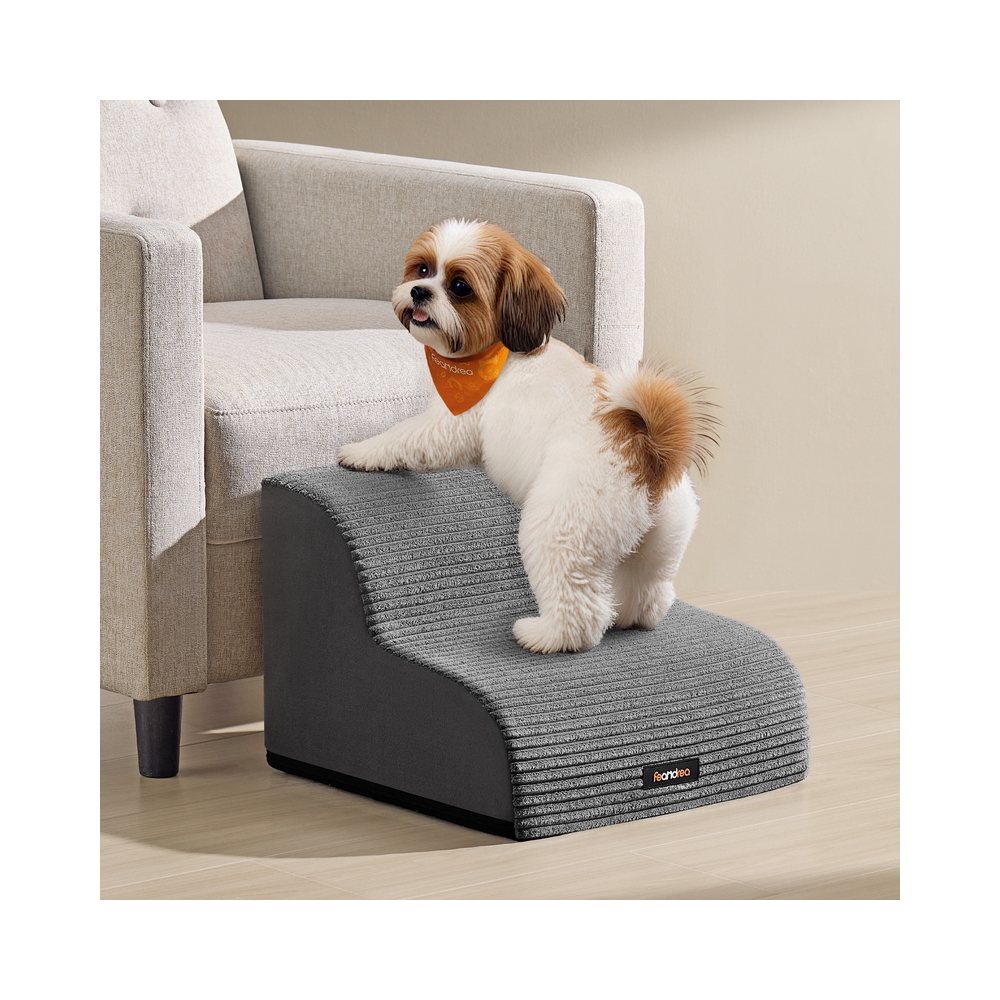 Libisemisvastase kattega koeratrepp