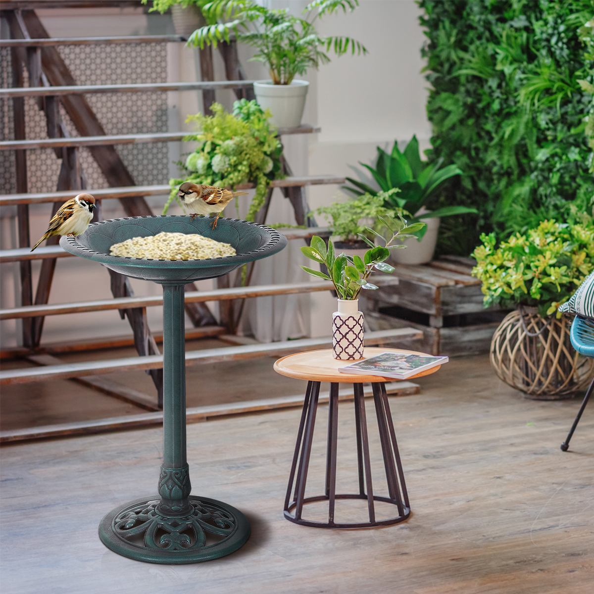 Välisjalus linnutoidumaja alus