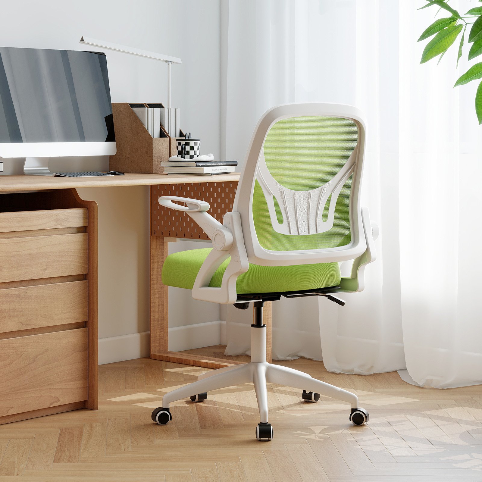 Ergonoomiline kontoritool ülesklapitavate käetugede ja kiikfunktsiooniga kirjutuslaud roheline