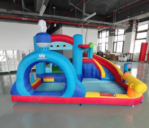 Hüppeloss veeliumäe, hüppeala, lastebasseini, veekahuri, poksikoti ja rõngaviskemänguga (ilma puhurita)