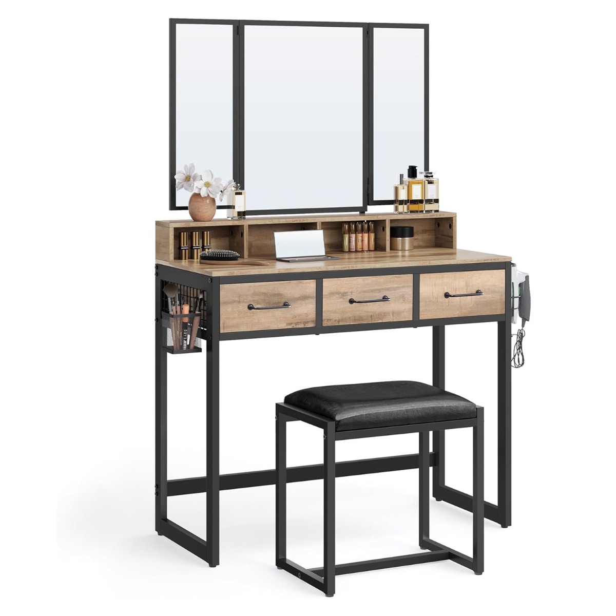 Tualettlaud tabureti ja peegliga