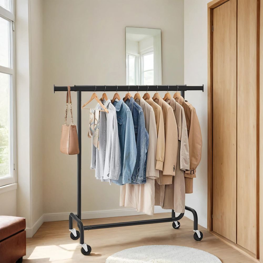 Riiul ratastel, riidenagi, väljatõmmatav riidevarras