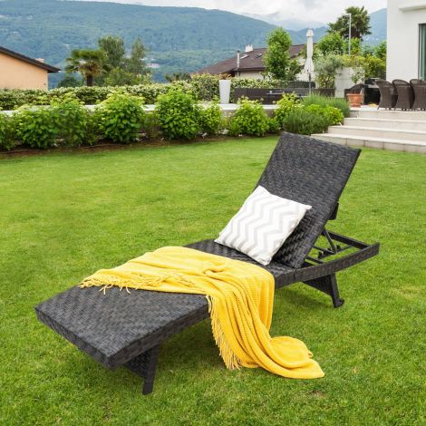 Terrassi rotangist lamamistool 5-astmeliselt reguleeritava seljatoega 195 x 61 x 38–97 cm mix pruun