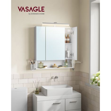 Vannitoa seinakapp valgustuse, pistikupesade ja 3 uksega, valge
