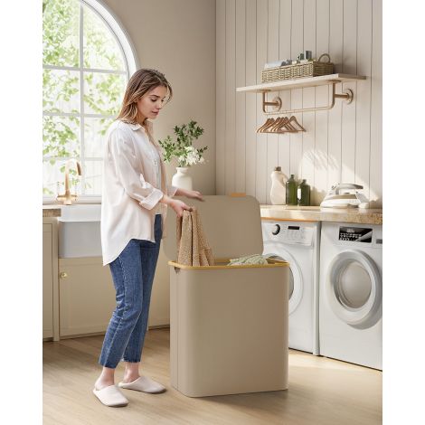 Pesukorv 150 L kaanega ja 3 sektsiooniga 60 x 38,5 x 70,5 cm kaamelipruun