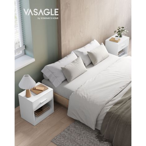 Öökapil 2 naturaalset beeži-klassikalist valget värvi