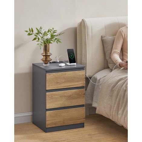 Öökapp, abilaud, 3 sahtlit, kaldserv, 2 vahelduvvoolupesa, 2 USB-pesa, elutuba, magamistuba, kabinet, moodne